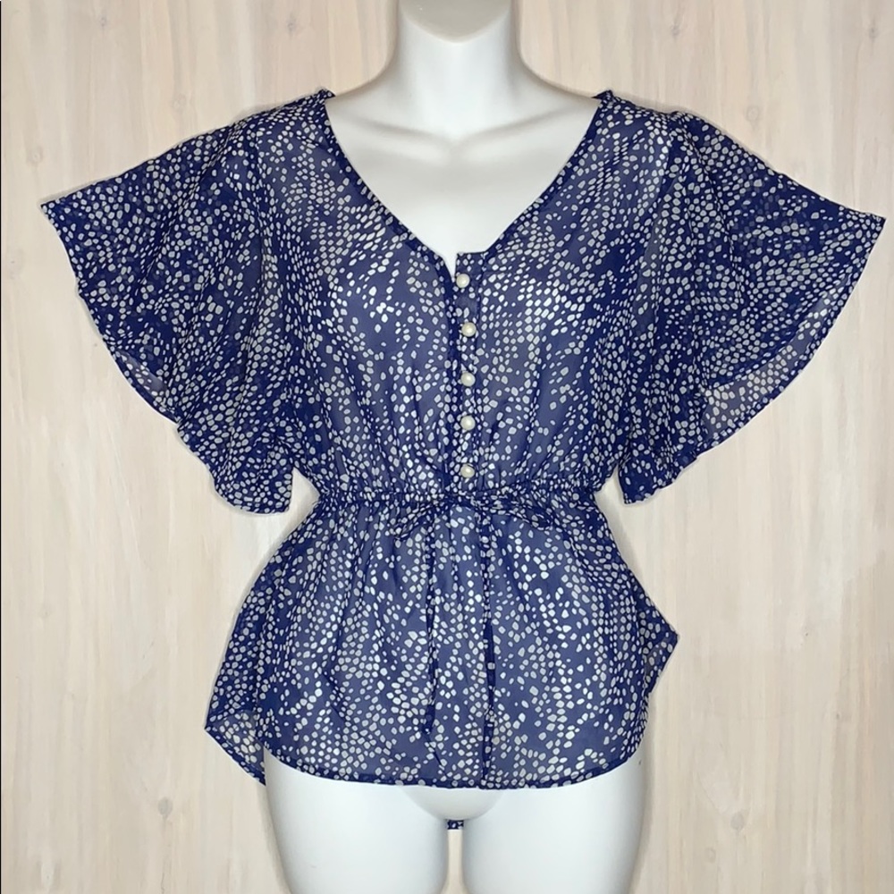 ⭐️ Forever 21 S Sheer Blouse Excellent Condition